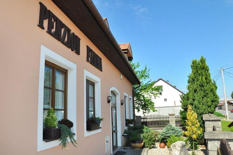 Penzion Farma Lednice Exteriör bild
